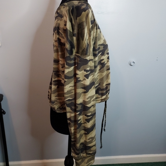 No Boundaries Size XXXL(21) Super Soft Camo Long Sleeve Shirt Cropped Top - Picture 4 of 7